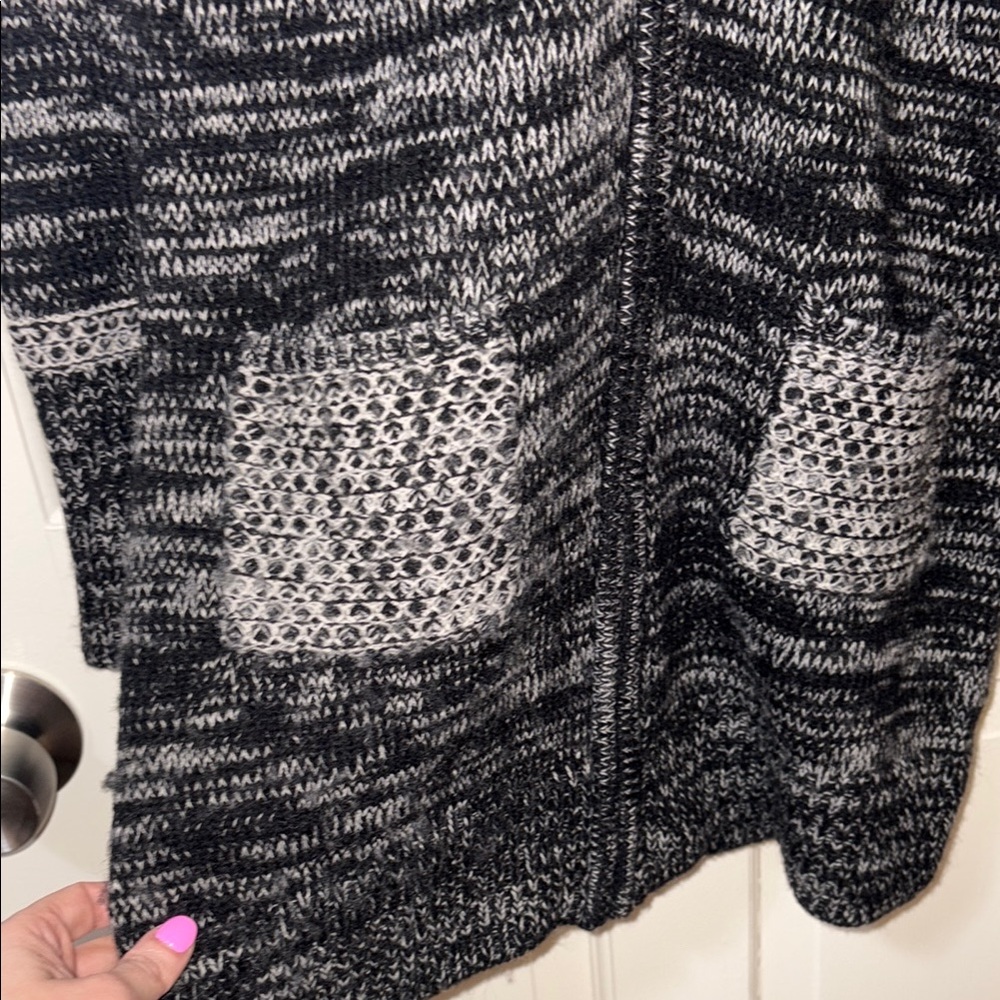 Long Knit Hooded Zip Sweater Cardigan - Black and Gray - Picture 5 of 7